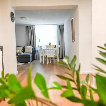 Apartma Cave Bliss Daire *