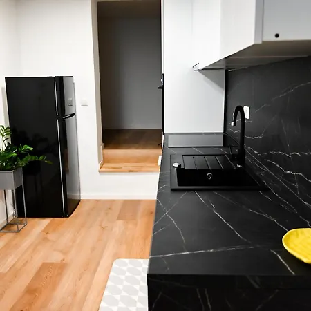 Apartma Cave Bliss